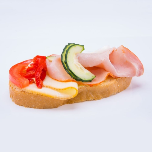 Obložený chlebík šunkovo syrový