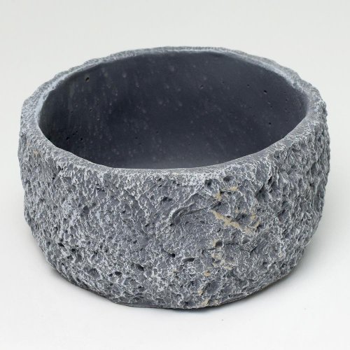 Obal krúhly cement tmavo šedý 17x17x9cm