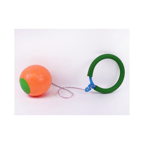 Švihadlo na nohu s loptou