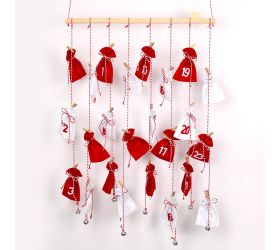 Záves kalendár advent plsť červ/biele 56x80cm (9,5x13cm)